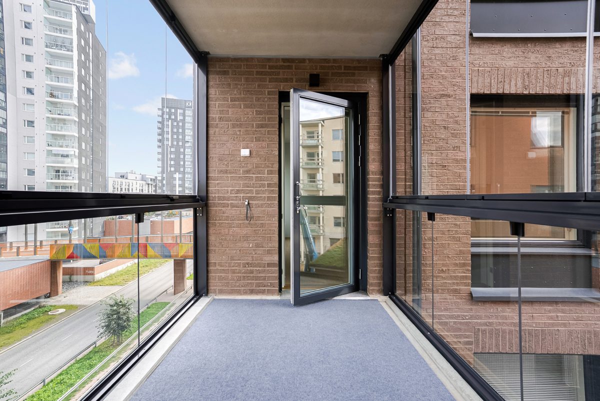 Afrikanpiha courtyard balcony