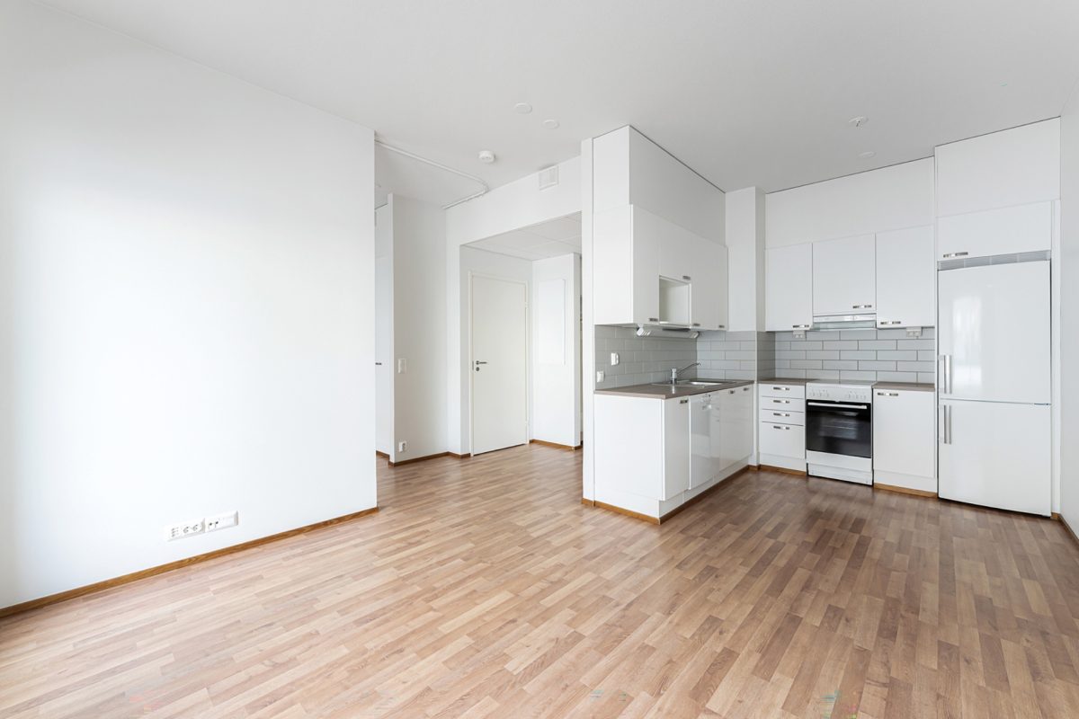 FI-6002216-1-(11-of-19)